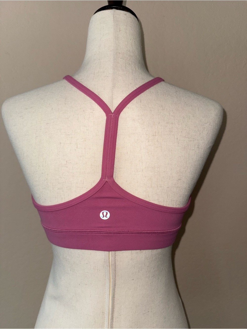 Lululemon sports bra size 8